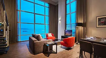 Ξενοδοχείο με διαμερίσματα Maritime Luxury Suites Τζωρτζ Τάουν